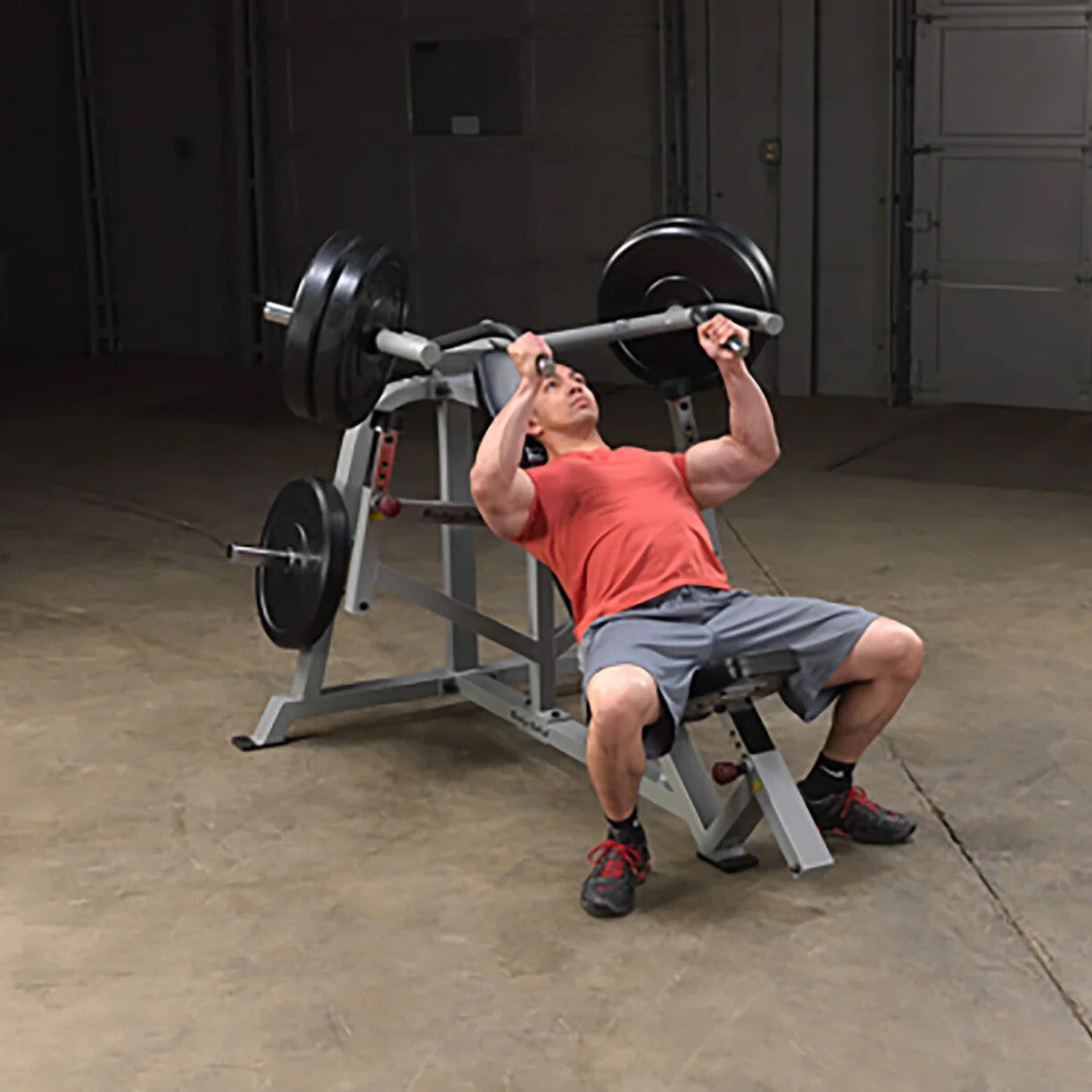 Body-Solid Leverage Incline Bench Press With Plate Holders - LVIP
