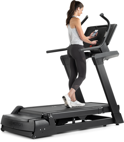 Freemotion SMARTSERIES™ i10.9b Incline Trainer FreeMotion Fitness