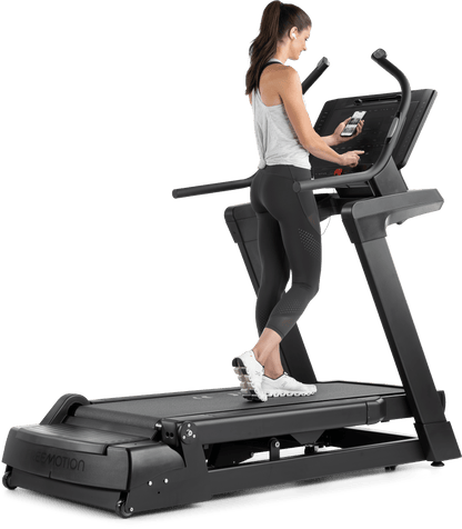 Freemotion SMARTSERIES™ i10.9b Incline Trainer - Pure Craft Industries