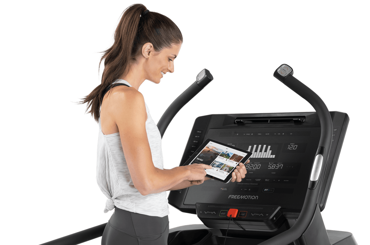 Freemotion SMARTSERIES™ i10.9b Incline Trainer - Pure Craft Industries